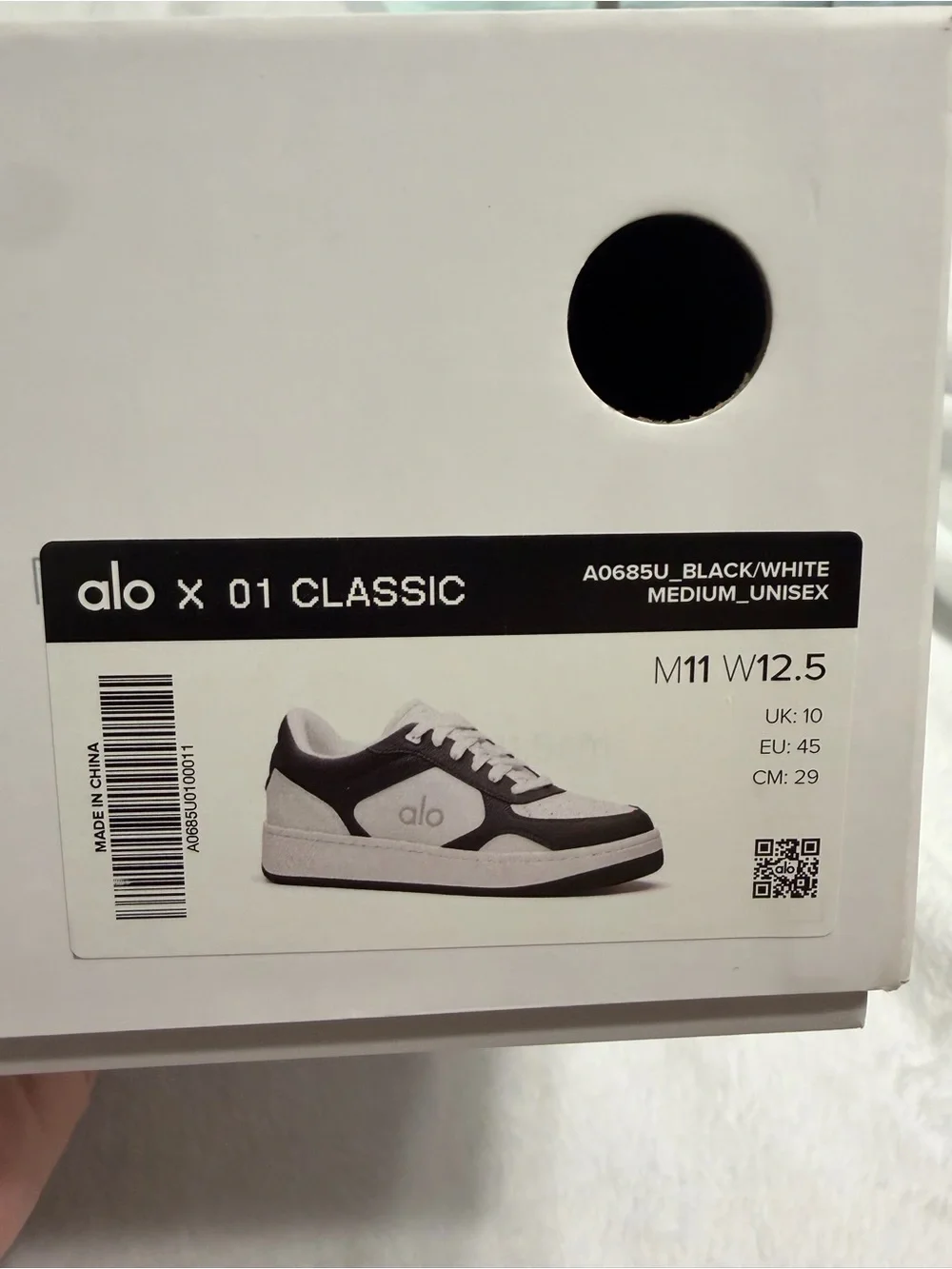 ALO Recovery Mode Sneakers - Picture 2 of 9